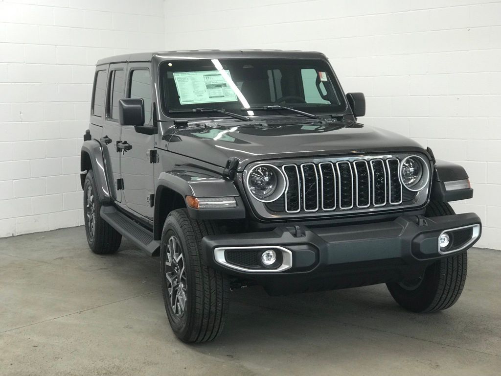 2025 Jeep Wrangler Sahara photo 3