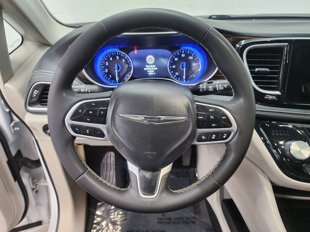 2022 Chrysler Pacifica Limited - Photo 14