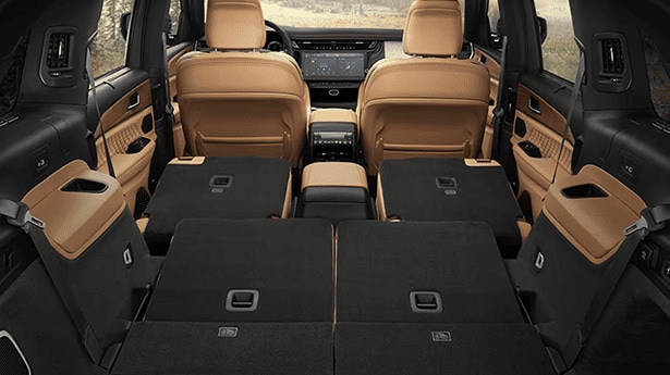 From%20Coolers%20to%20Camping%20Gear-%20Finding%20the%20Right%20Jeep%20SUV%20%20post.png