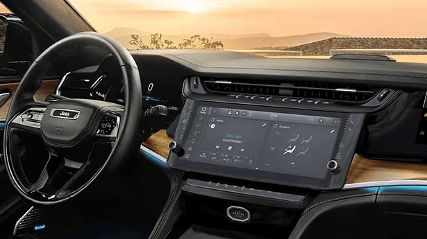 Demystifying%20Modern%20Driver%20Assistance%20Technology%20for%20Today's%20Car%20Buyer%20post.png