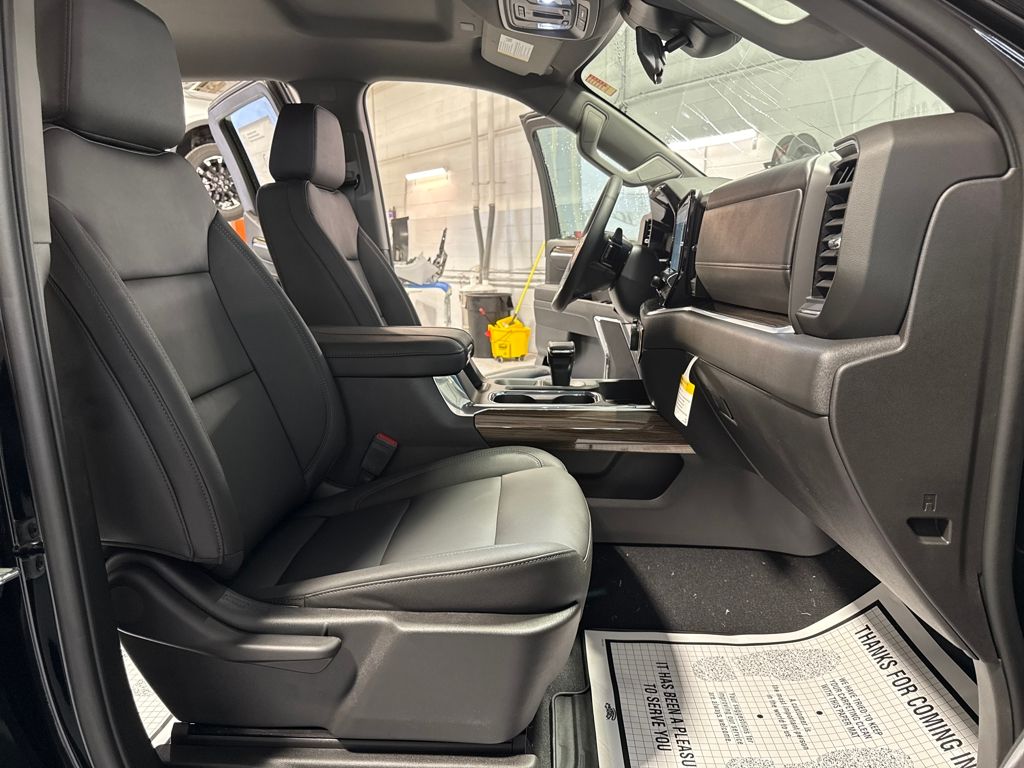 2026 Chevrolet Silverado 1500 LT - Photo 27