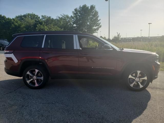 2024 Jeep Grand Cherokee L photo 4