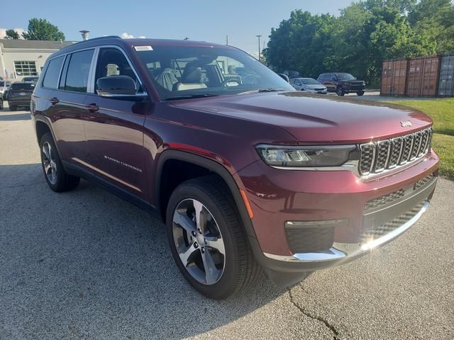 2024 Jeep Grand Cherokee L photo 3