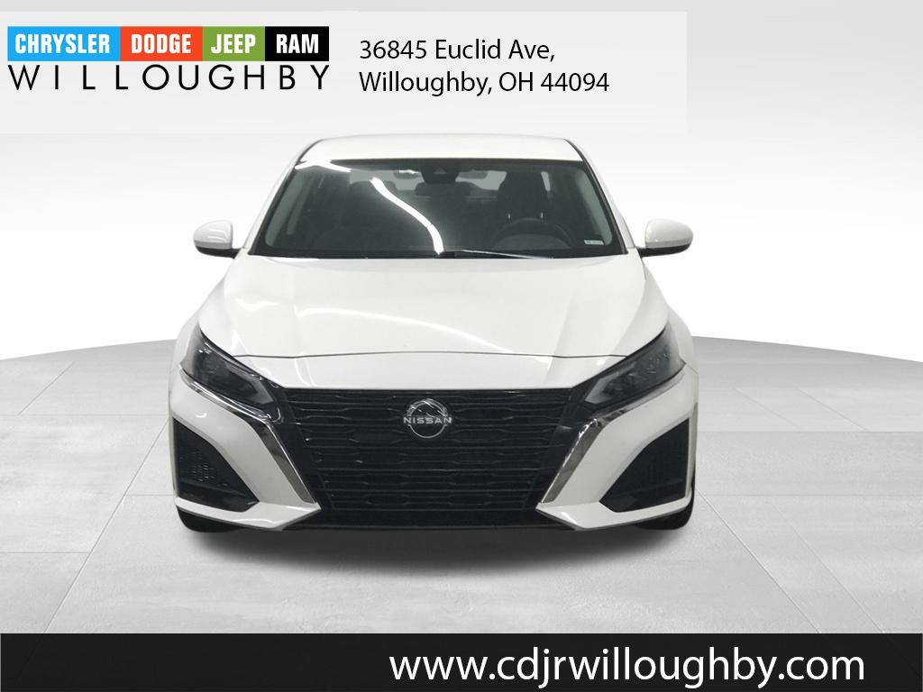 Used 2023 Nissan Altima S with VIN 1N4BL4BV8PN398142 for sale in Willoughby, OH