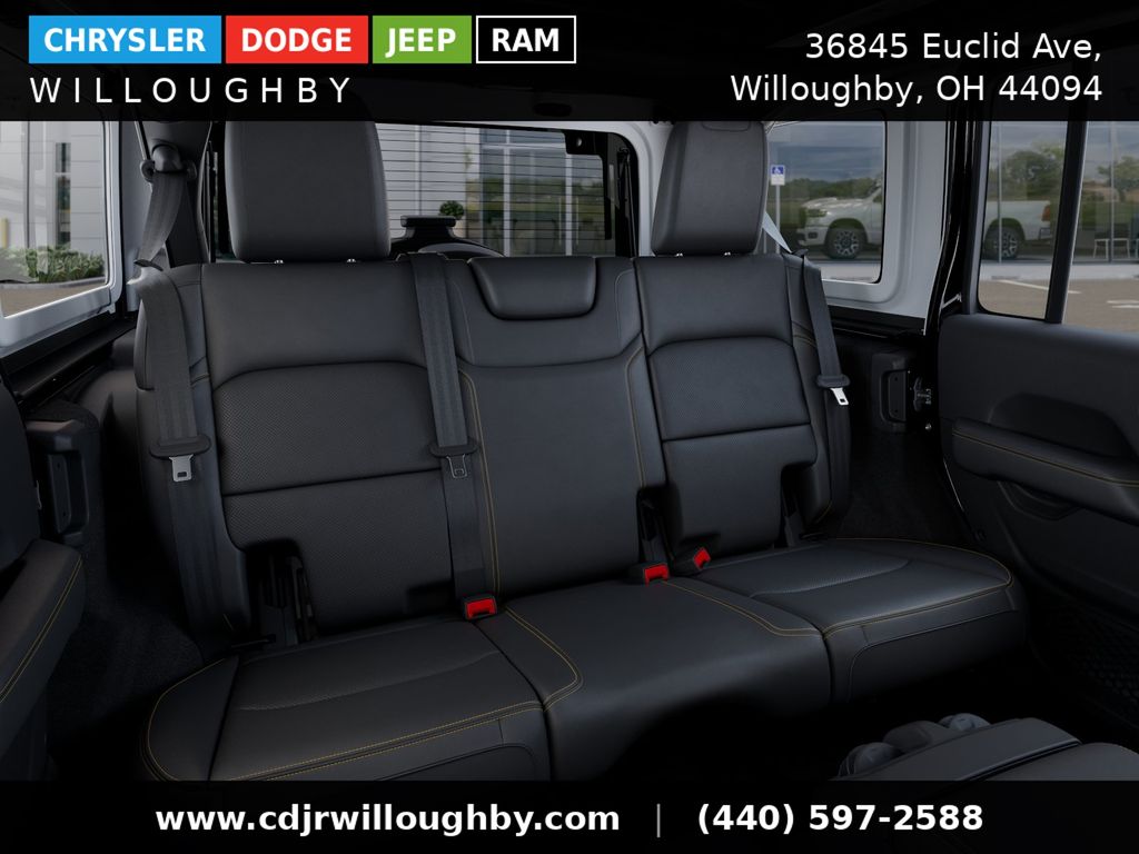2025 Jeep Wrangler 4-Door Sahara - Photo 18