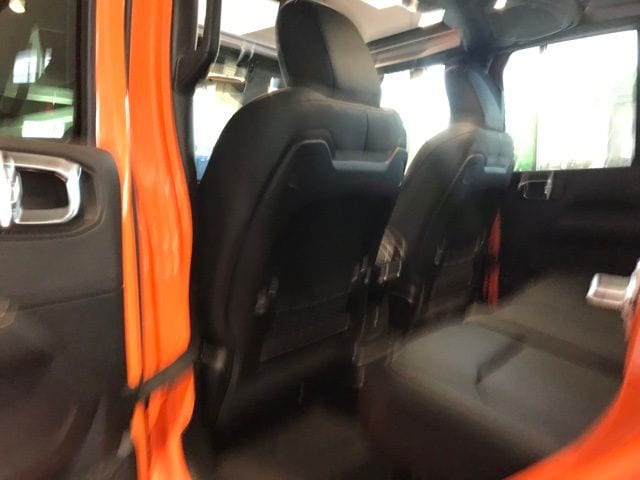 2025 Jeep Wrangler 4-Door Rubicon 392 Final Edition - Photo 25