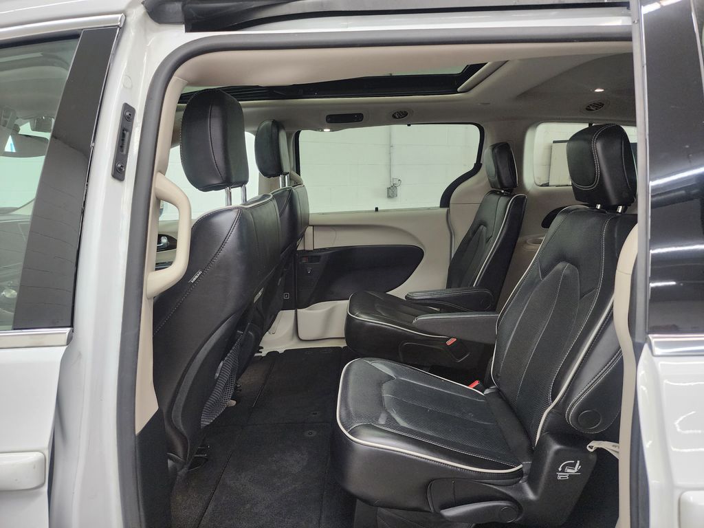 2022 Chrysler Pacifica Limited - Photo 23