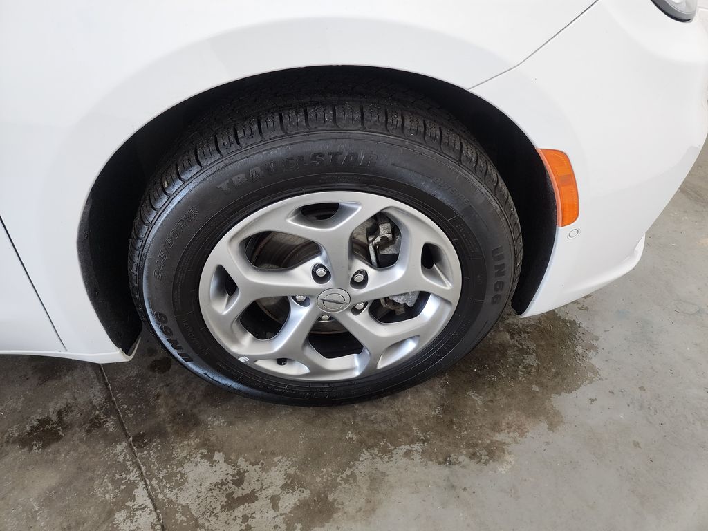 2022 Chrysler Pacifica Limited - Photo 43