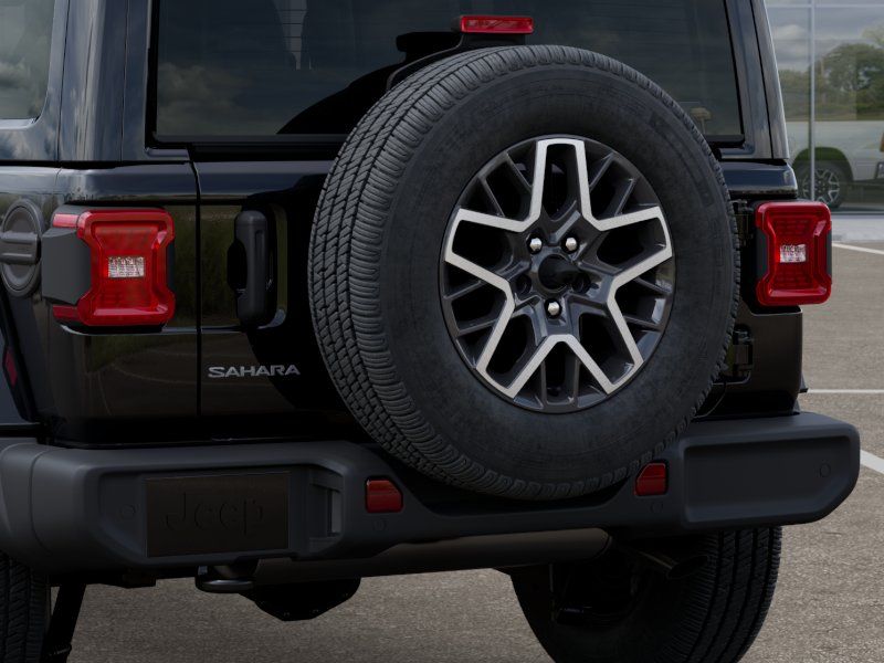 2025 Jeep Wrangler 4-Door Sahara - Photo 13