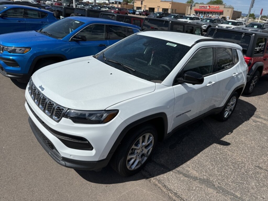 New 2024 Bright White Clearcoat Jeep Compass LATITUDE LUX 4X4 For Sale