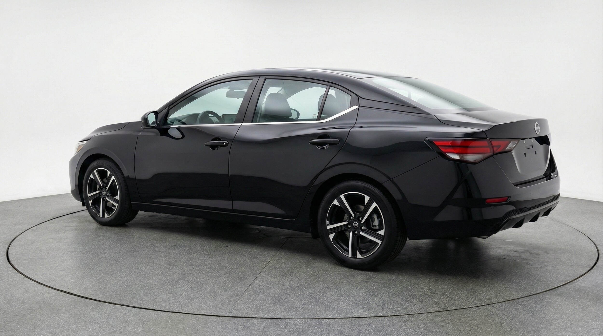 Thumbnail: 2025 Nissan Sentra - 5