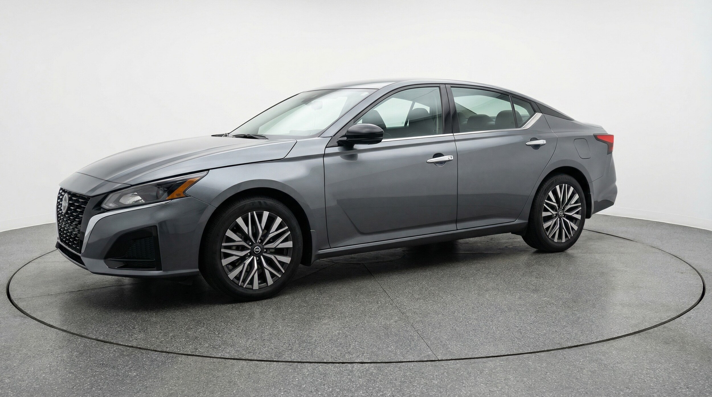 Thumbnail: 2025 Nissan Altima - 3