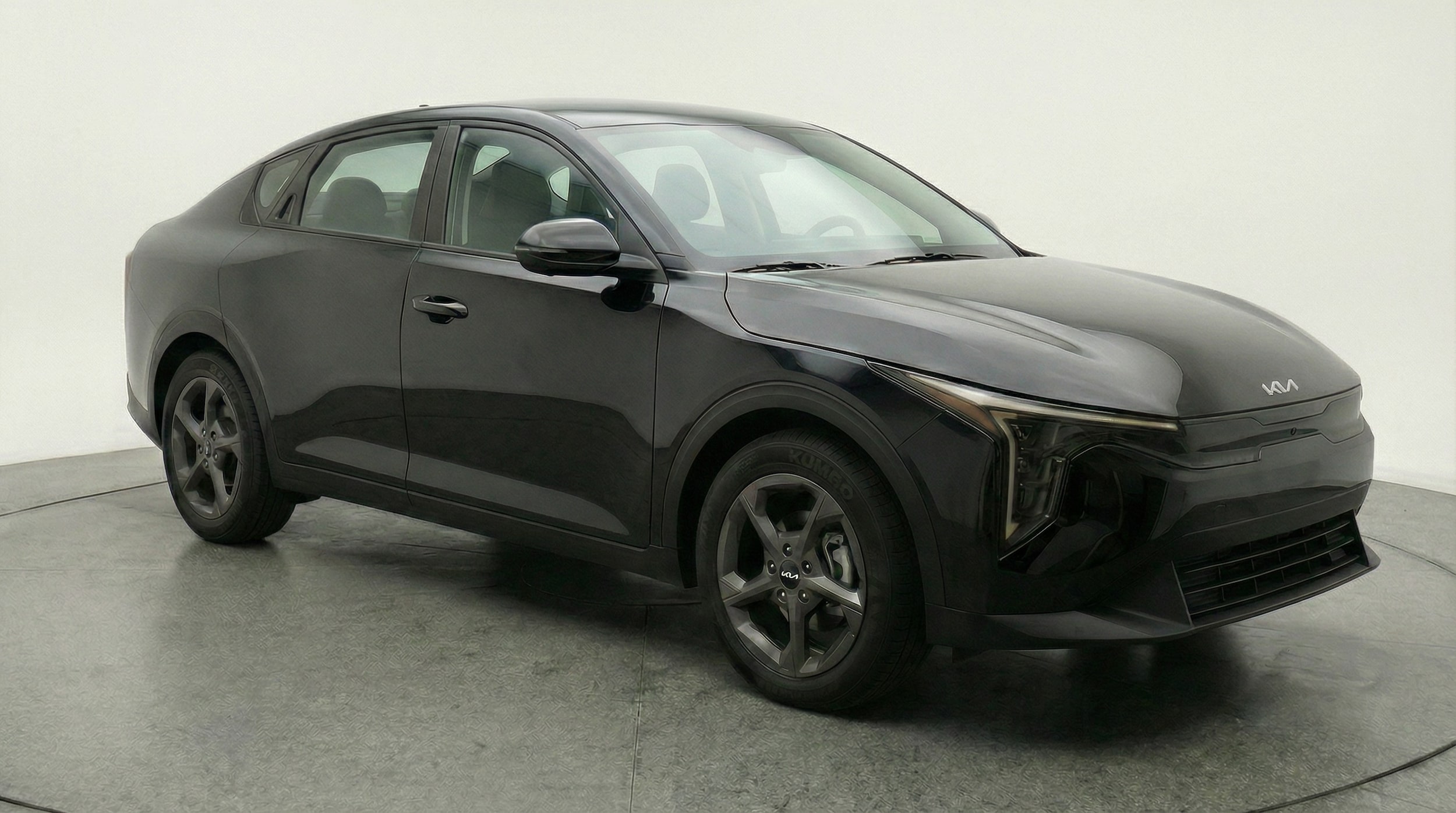 Thumbnail: 2025 Kia K4 - 1