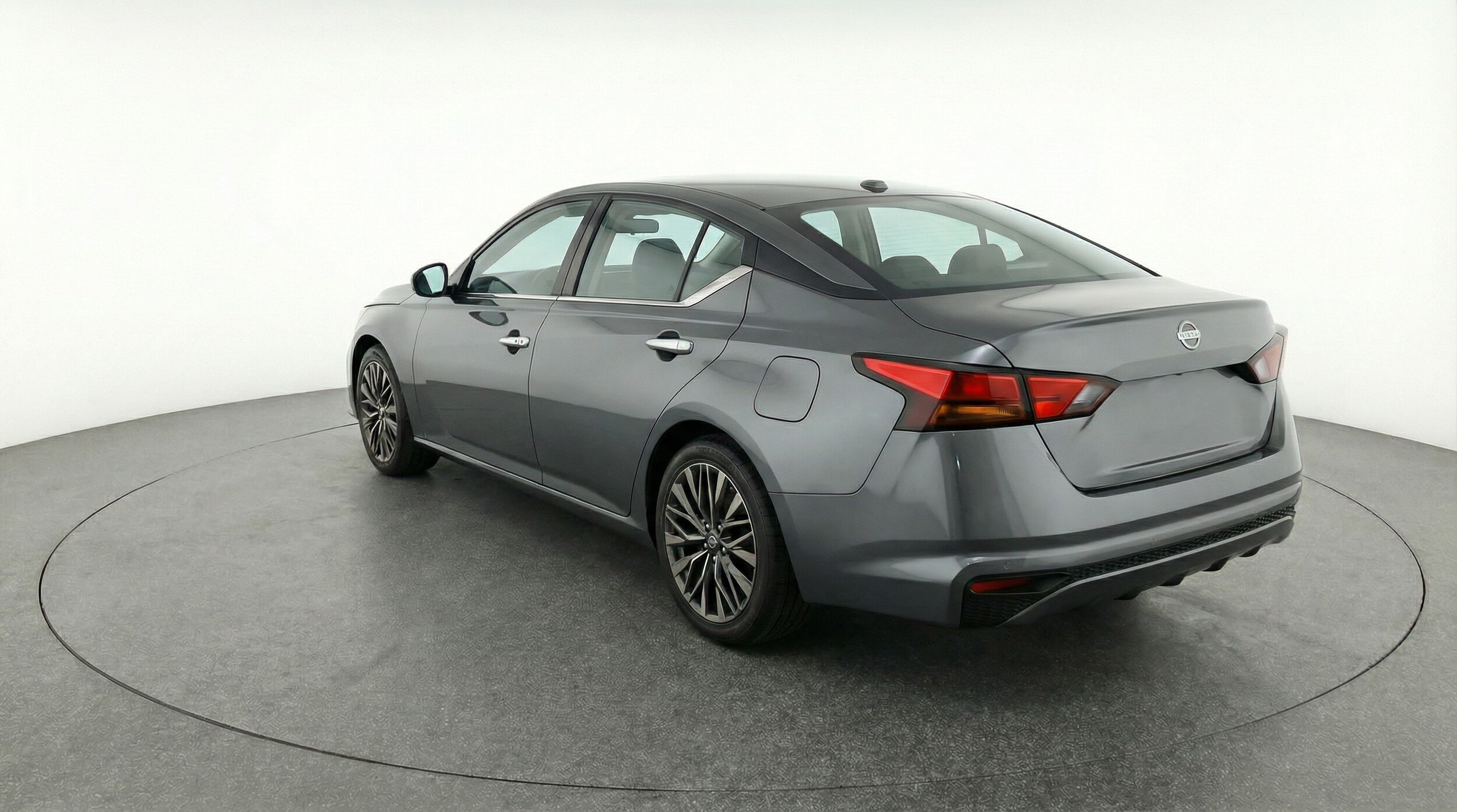 Thumbnail: 2025 Nissan Altima - 5