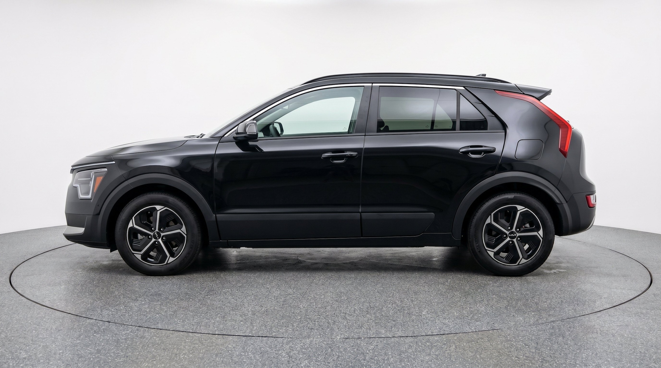 Thumbnail: 2026 Kia Niro - 5