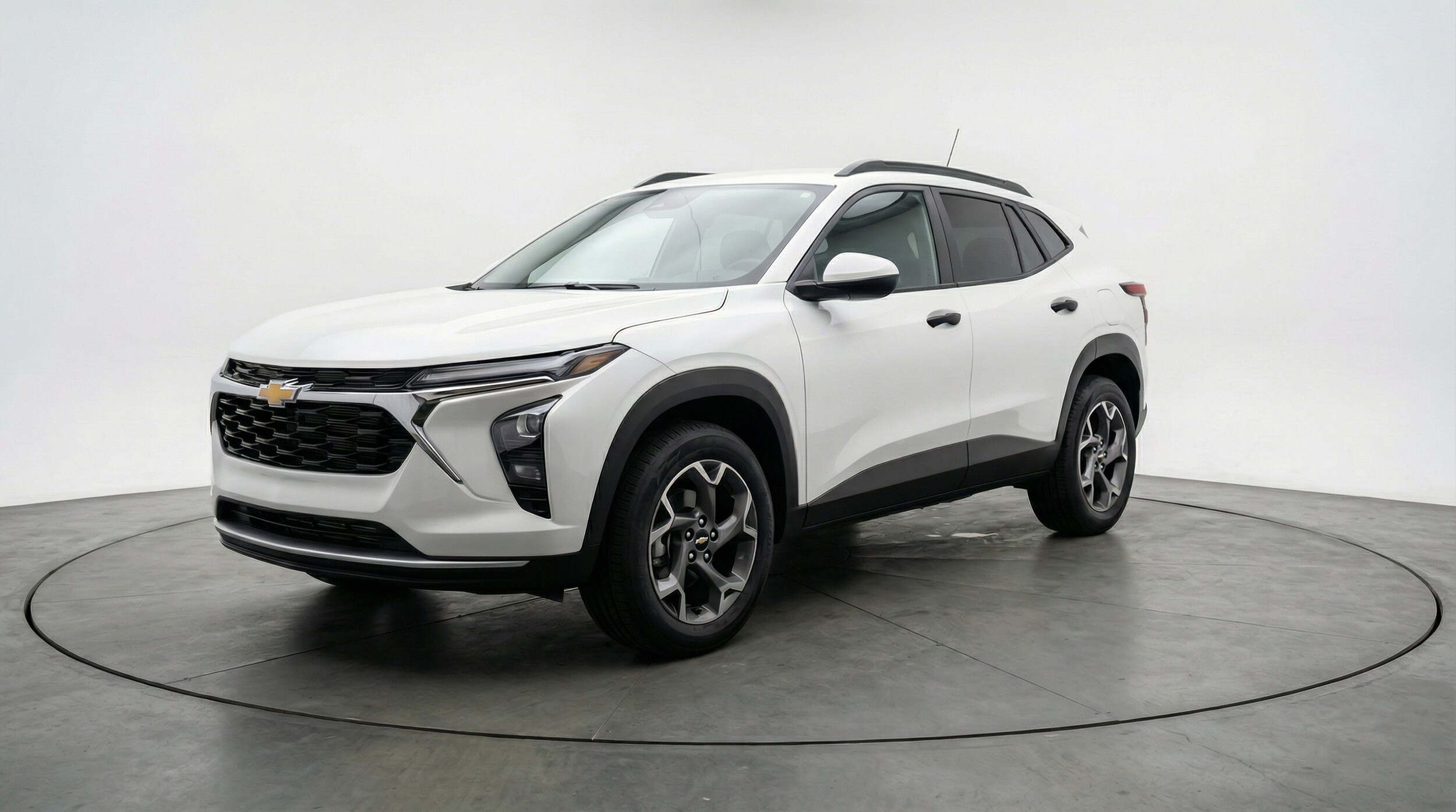 Thumbnail: 2025 Chevrolet Trax - 3