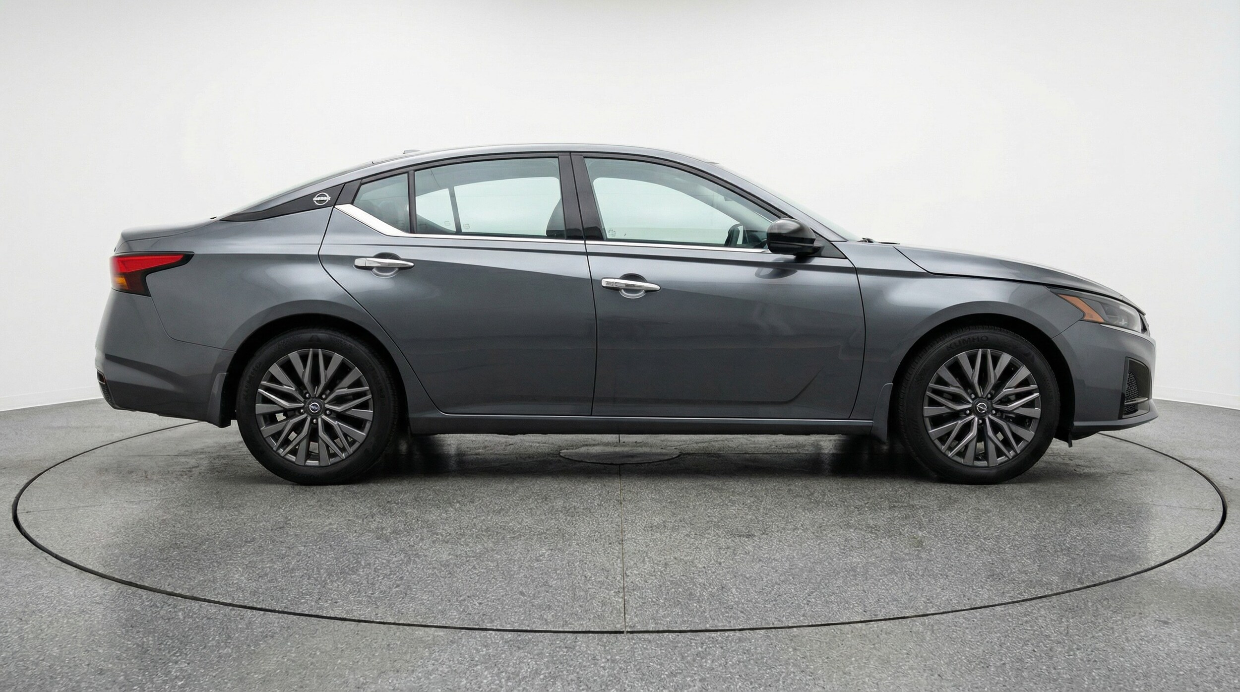 Thumbnail: 2025 Nissan Altima - 8