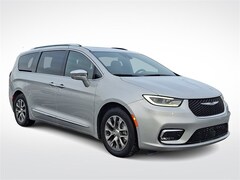 2024 Chrysler Pacifica Hybrid
