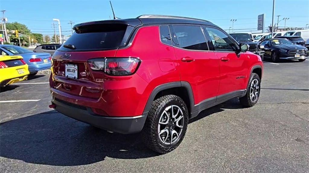 Used 2024 Jeep Compass Trailhawk SUV