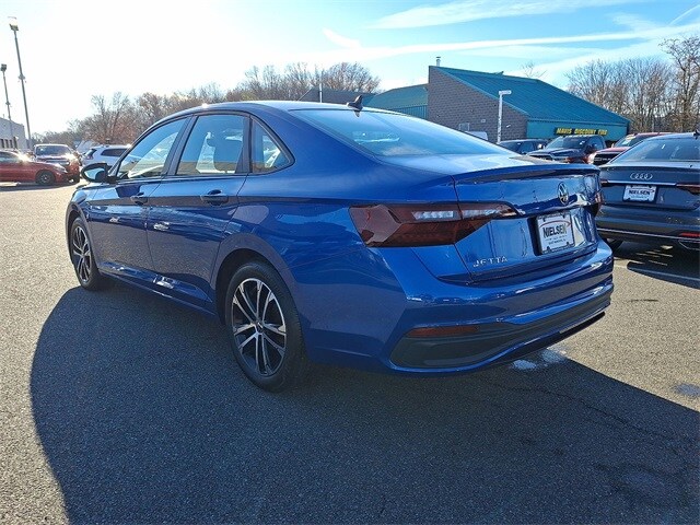 2023 Volkswagen Jetta 1.5T Sport photo 2