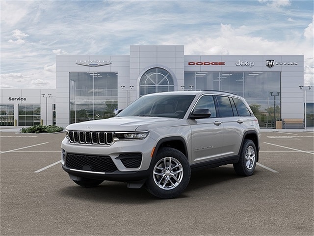 2025 Jeep Grand Cherokee Laredo's photo