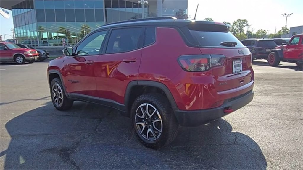 Used 2024 Jeep Compass Trailhawk SUV