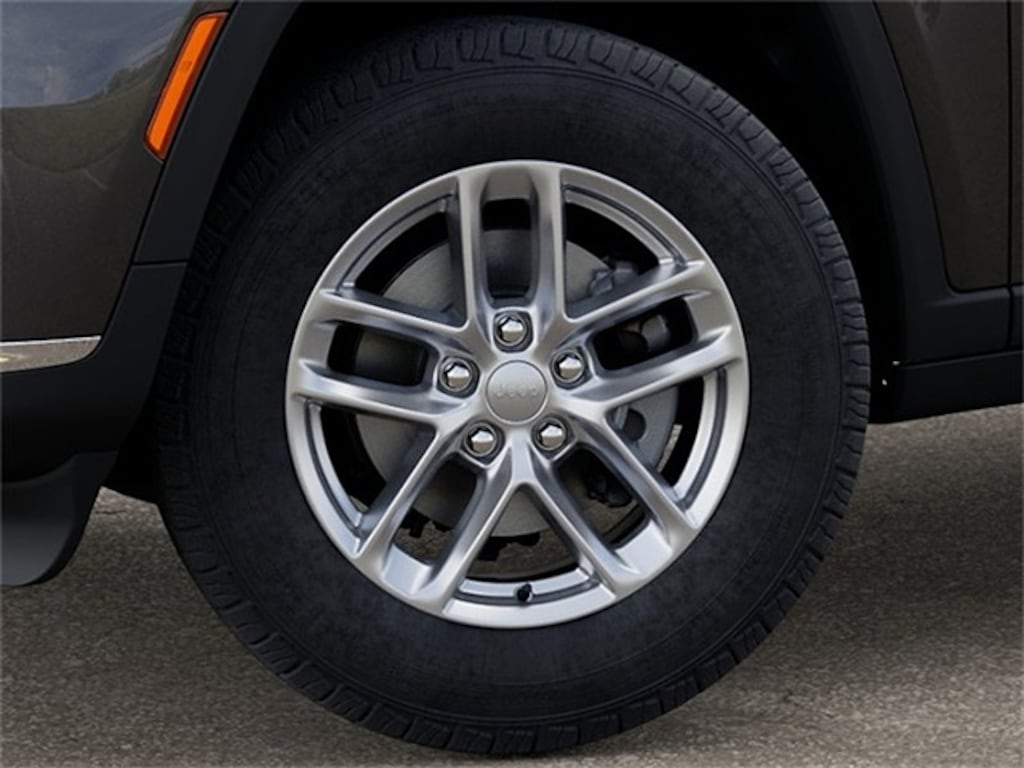 New 2025 Jeep Grand Cherokee L LAREDO X 4X4 Sport Utility