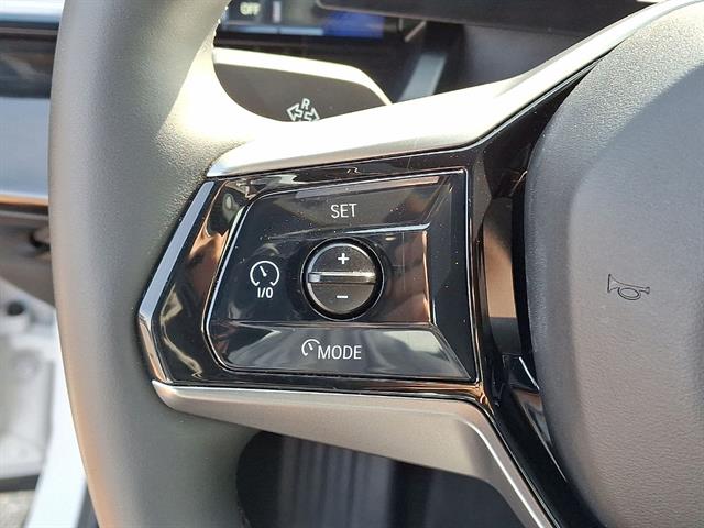 2025 BMW i5 40 - Photo 17
