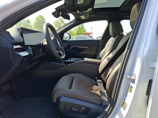 2025 BMW i5 40 - Photo 11