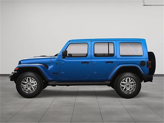 2025 Jeep Wrangler Sahara photo 3