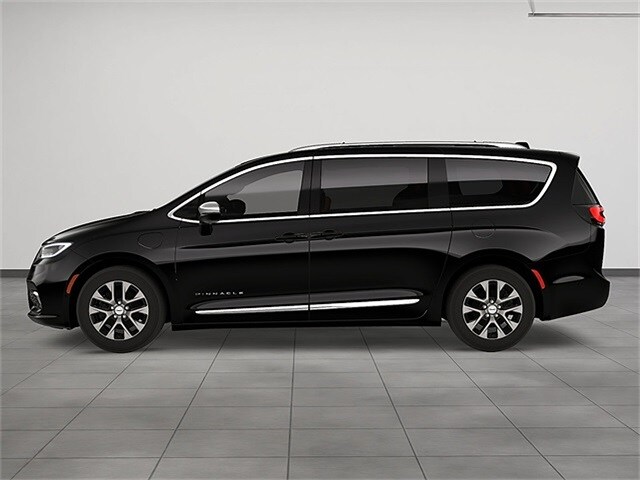 2026 Chrysler Pacifica Hybrid Pinnacle photo 2