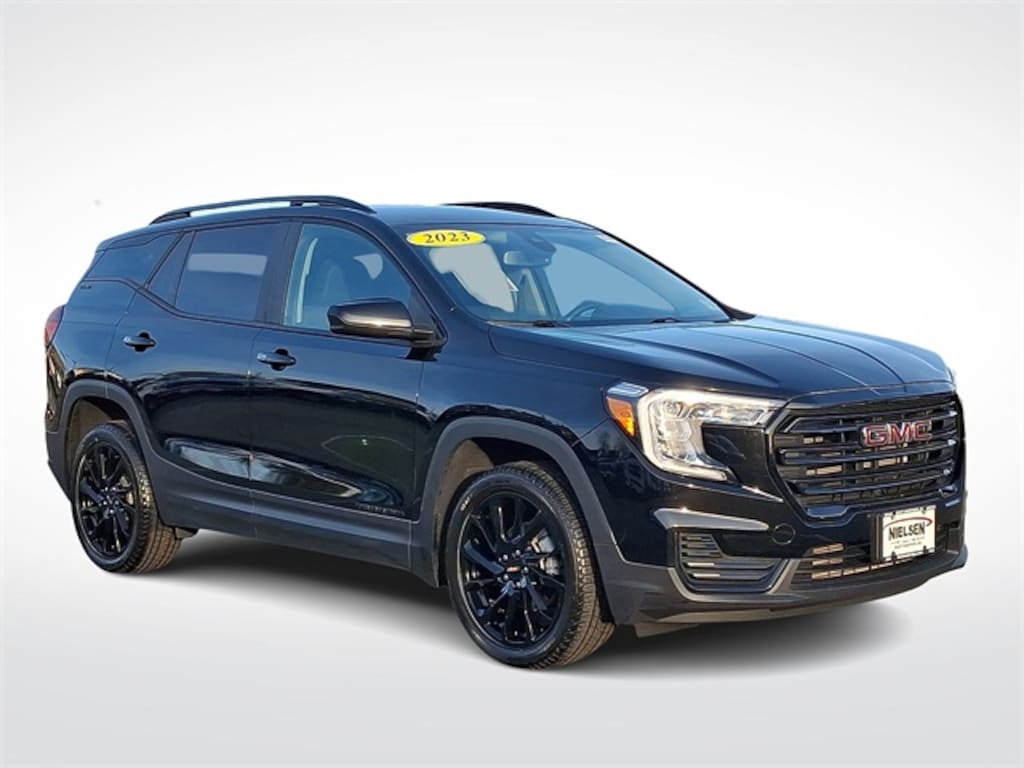 Used 2023 GMC Terrain SLE SUV