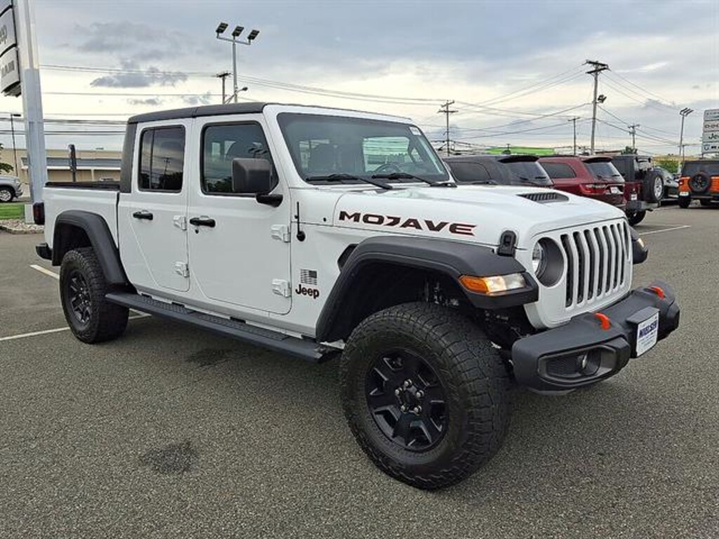Used 2023 Jeep Gladiator Mojave Truck Crew Cab