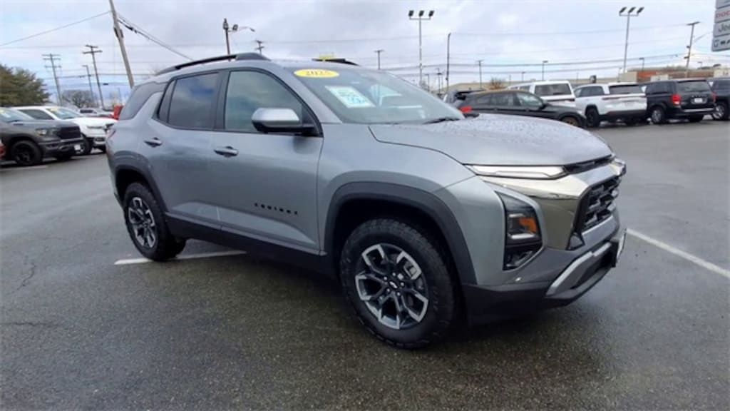Used 2025 Chevrolet Equinox Activ SUV