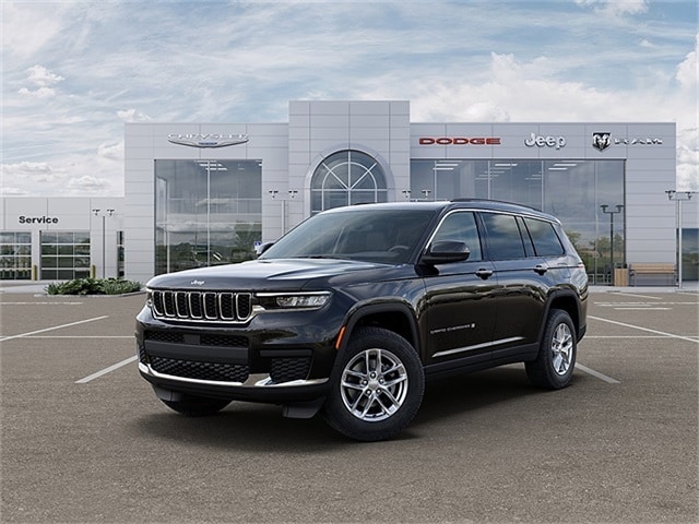 2025 Jeep Grand Cherokee L Laredo's photo
