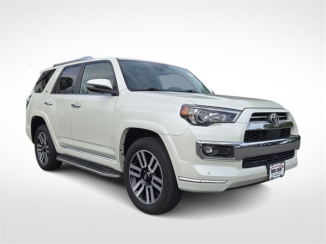 2022 Toyota 4Runner Limited's photo