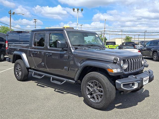 2025 Jeep Gladiator