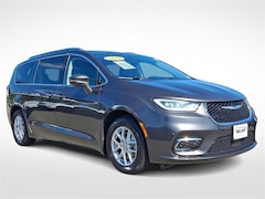 2021 Chrysler Pacifica Touring L Van Passenger Van