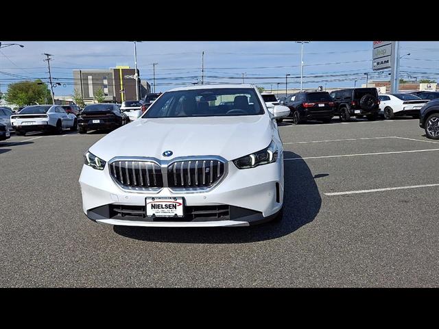 2025 BMW i5 40 - Photo 3