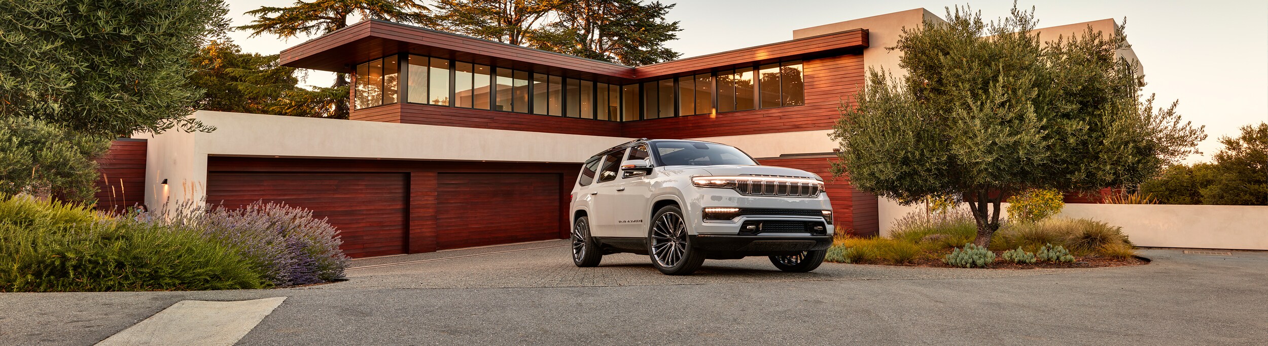 New Jeep Grand Wagoneer