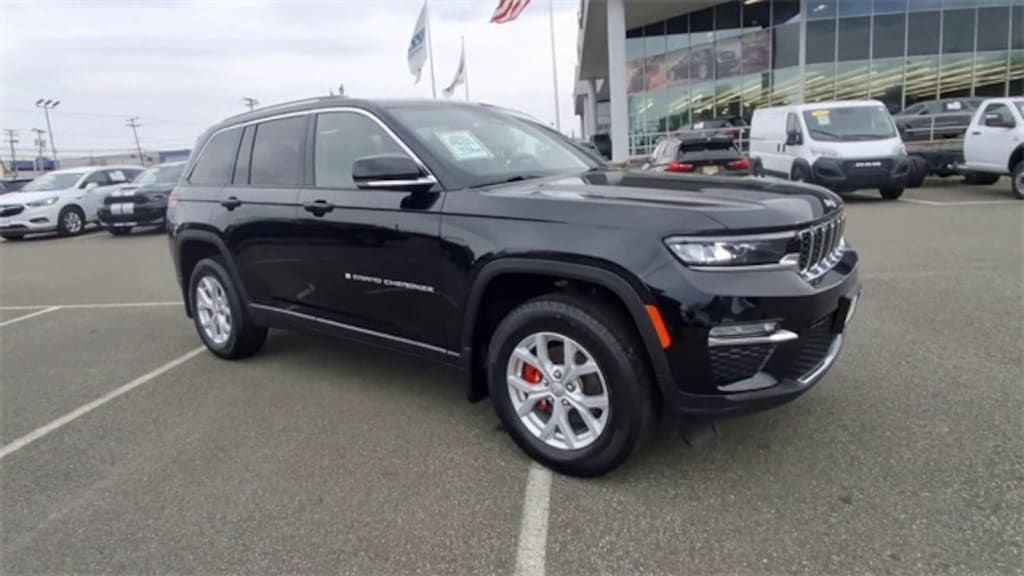 Used 2023 Jeep Grand Cherokee Limited SUV