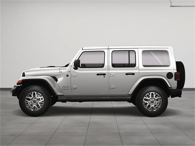 2025 Jeep Wrangler Sahara photo 3