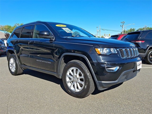 2021 Jeep Grand Cherokee Laredo E photo 2