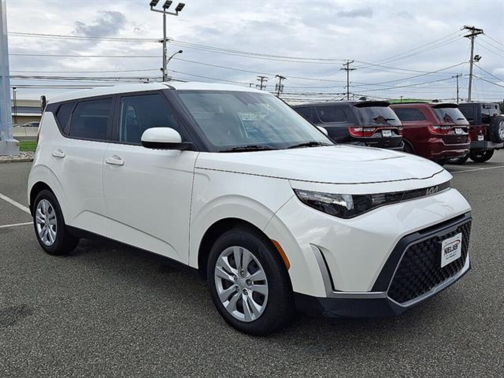 Used 2023 Kia Soul LX Hatchback