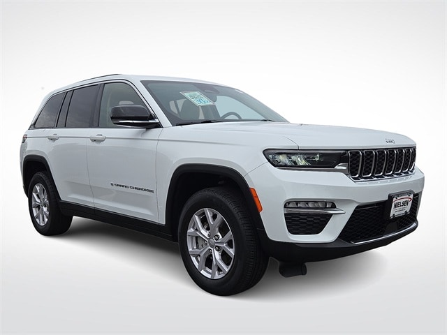 2022 Jeep Grand Cherokee Limited's photo