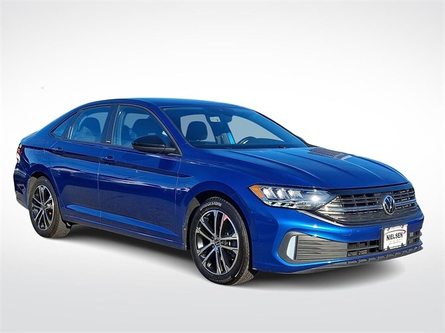 2023 Volkswagen Jetta Sport's photo