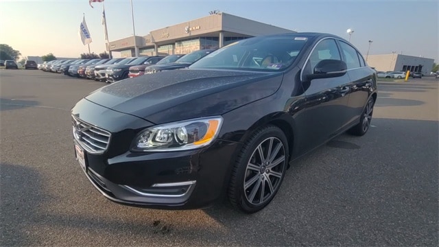 Used 2017 Volvo S60 T5 Inscription Platinum with VIN LYV402TM7HB125877 for sale in East Hanover, NJ