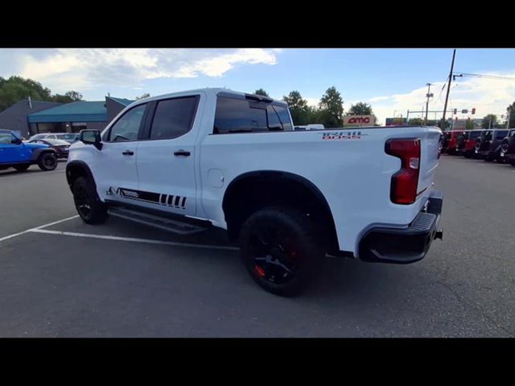 Used 2024 Chevrolet Silverado 1500 LT Trail Boss Truck Crew Cab