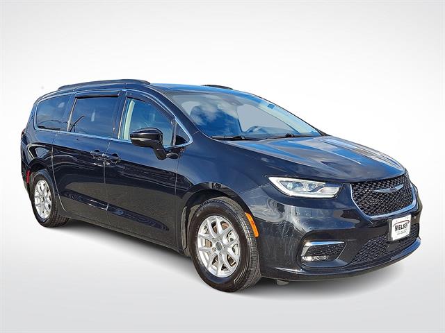 Used 2022 Chrysler Pacifica Touring L Van Passenger Van
