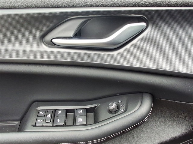 Used 2024 Jeep Grand Cherokee Altitude with VIN 1C4RJHAG2RC158852 for sale in East Hanover, NJ